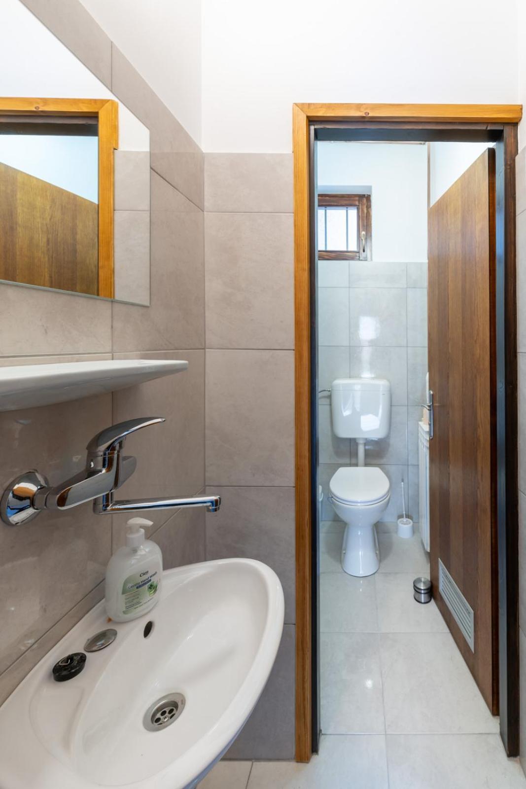 Apartman Jabuka Карловац Экстерьер фото